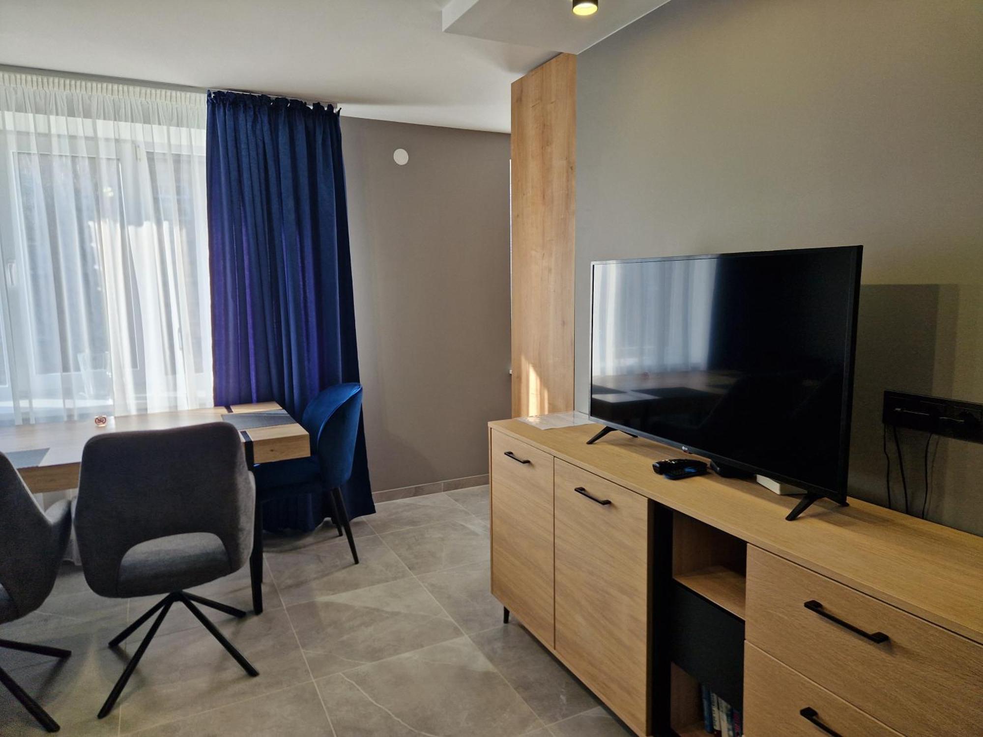 Vin Service Atbrivosanas Alley 119 Rēzekne Kültér fotó